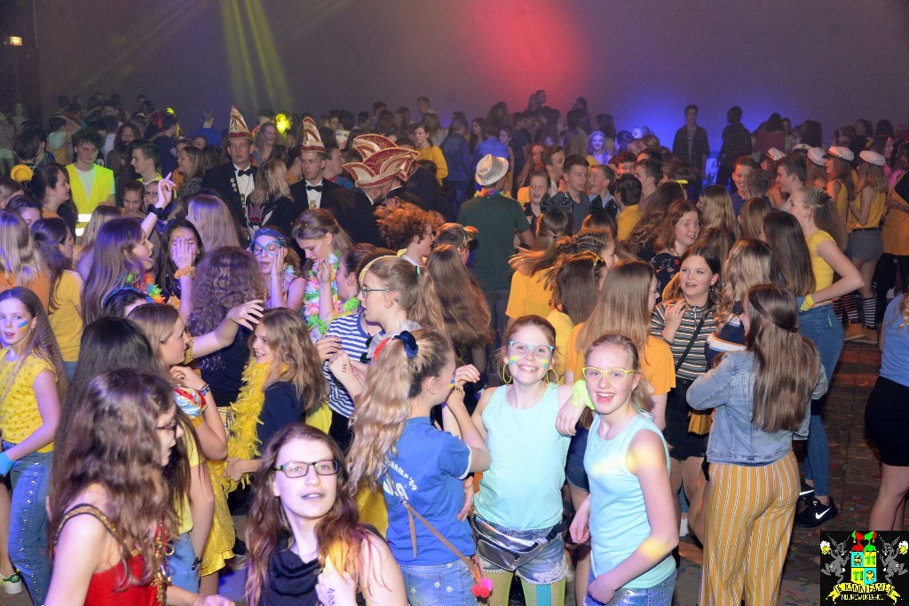 ../Images/Jeugddisco Kokkerhout bekent kleur 116.jpg